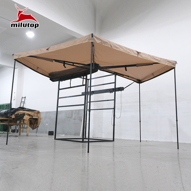Toldo lateral Mistral 270cm desplegado en interior con soportes – toldo camper para coche 4x4 Overvian