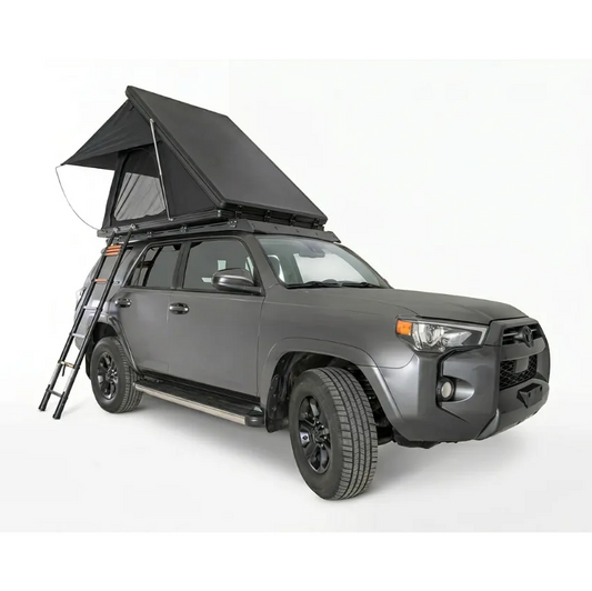 Tienda de techo Altamira vista frontal en Toyota 4Runner – tiendas techo coche con escalera Overvian